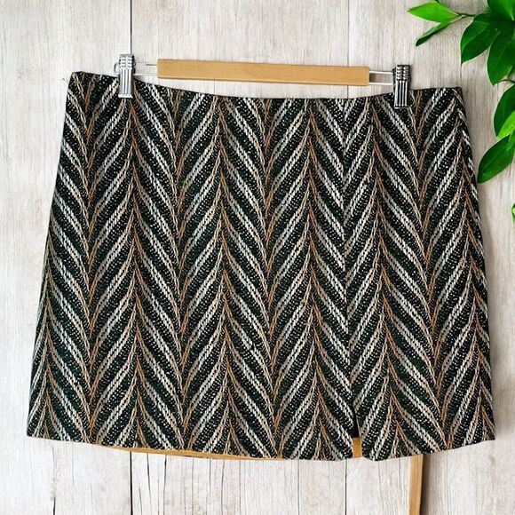 Skies Are Blue Women’s L Chevron Tweed Mini Skirt Green Beige Lined EUC - Picture 1 of 9